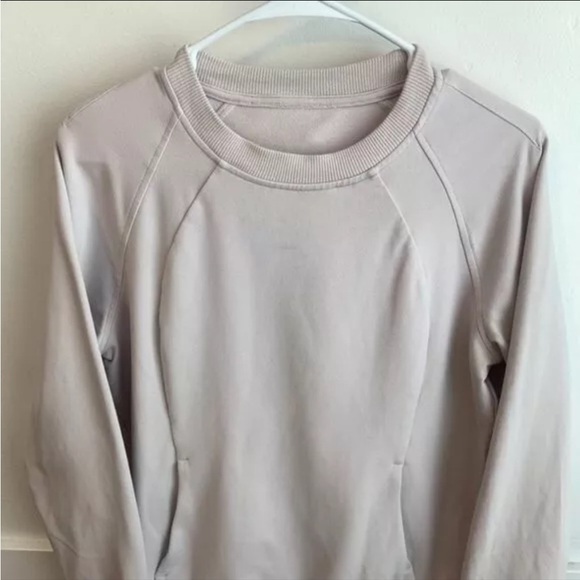 Lululemon Light Chrome Scuba Crewneck/ Sweatshirt w/ Pockets| EUC!!!💜 - Picture 8 of 11